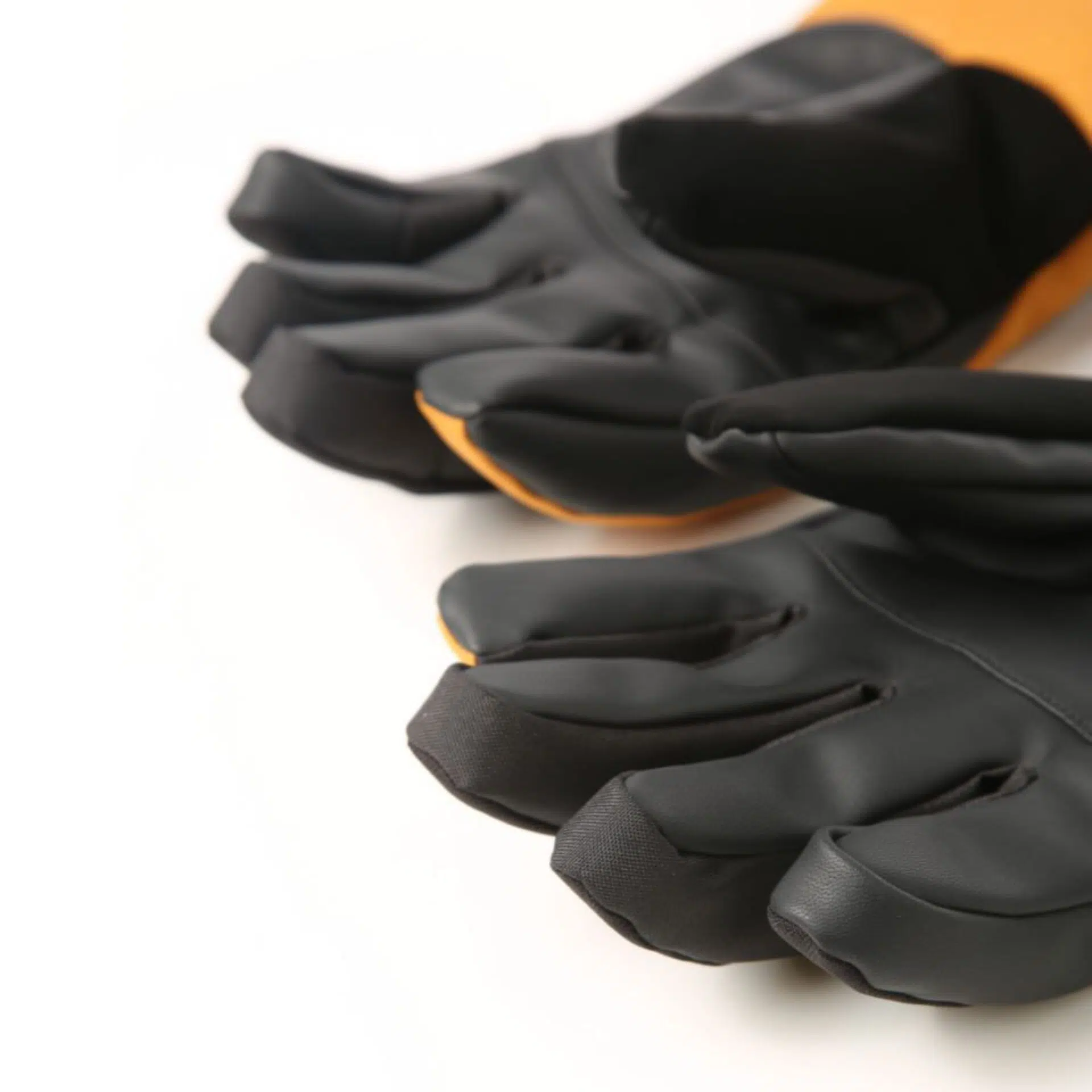 Snow hawk men's 2-layer mountaineering gloves code SN-C2131 - Image 3